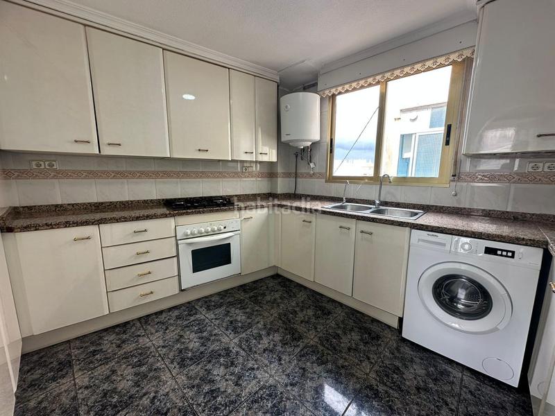 Foto ef0ccdd1-b8bc-43f1-ac53-aee61d8988cf. Appartamento in carrer de san juan bosco 13 in Campello Pueblo Campello (el)