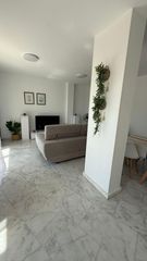 Lloguer Apartament  Calle alicante. Se alquila apartamento de 3 dormitorios para larga temporada