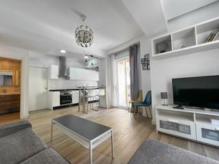 Apartament  Calle colon. Apartamento moderno en pleno centro de alicante