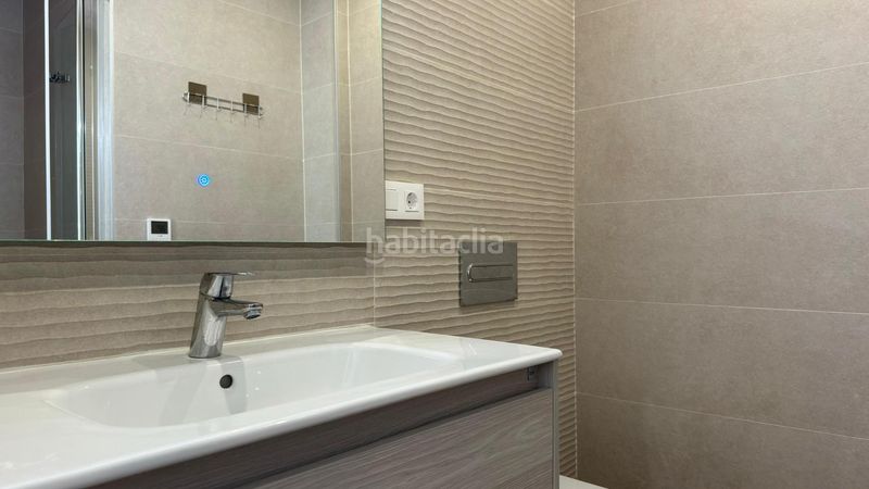 Foto 0ceb0f8b-f3ae-4f27-a451-04dc56c0f77a. Àtic amb aparcament piscina a balcón de Finestrat-terra marina Finestrat