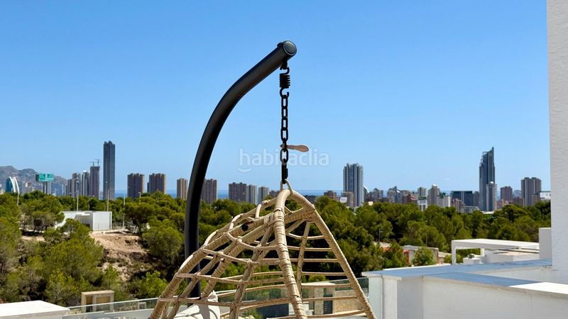 Foto cf27ed95-5a22-4e96-b042-f8fa30c48b30. Àtic amb aparcament piscina a balcón de Finestrat-terra marina Finestrat
