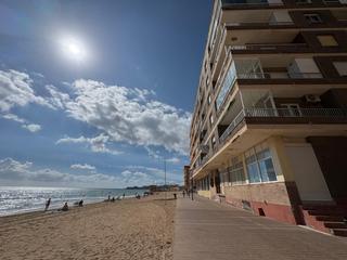 Apartament a Gaspar Perelló. Reformado apartamento en la primera linea de la mata con vistas