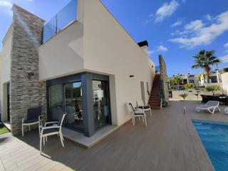 Chalet  Calle segovia. Magnífica villa independiente en finestrat con piscina privada