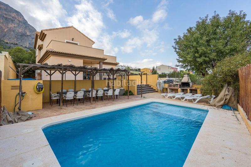 Foto 78cb8208-ed1f-45cc-a035-8c007122fa16. Xalet amb aparcament piscina a Polop