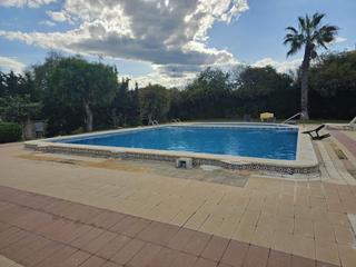 Apartament a Punta Prima. Apartamento con piscina de 1 dormitorio y 1 baño en punta prima.