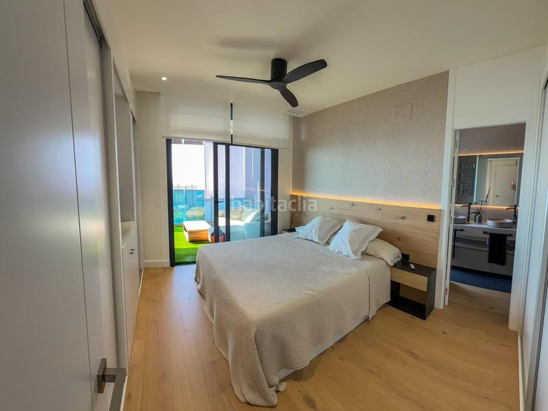 Foto 0b87f574-4adf-41d2-8216-48db600ae761. Apartamento en avenida villajoyosa la 12 exclusivo apartamento con vistas al mar en sunset drive en Benidorm