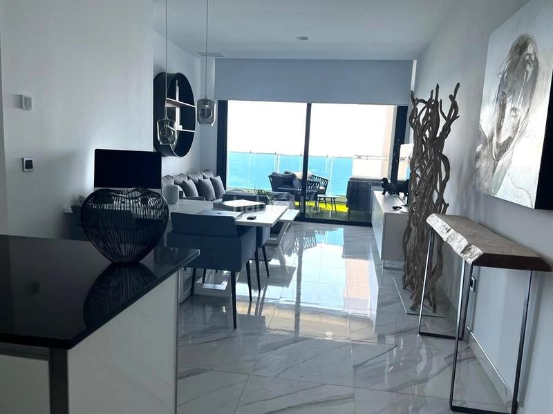 Foto 74ed0603-bad4-4153-b536-ac1162fcdade. Apartamento en avenida villajoyosa la 12 exclusivo apartamento con vistas al mar en sunset dive en Benidorm