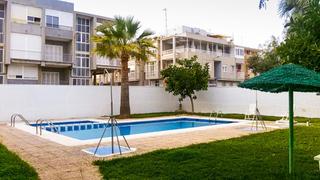 Apartamento en Avenida Habaneras - Curva de Palangre. Amplio apartamento reformado con piscina comunitaria a 600 metro