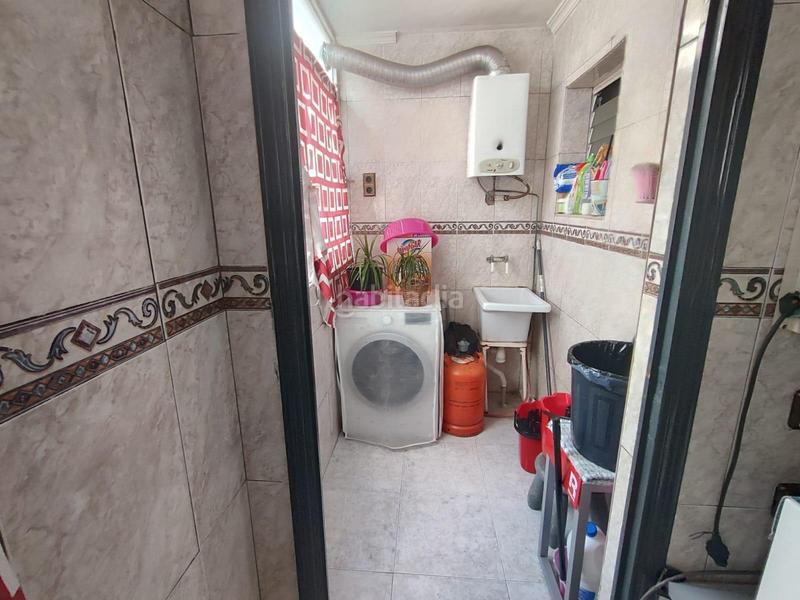 Foto 85c8c6c5-3dc1-4137-8ef0-6015beed8578. Pis a Antonio Machado Torrevieja