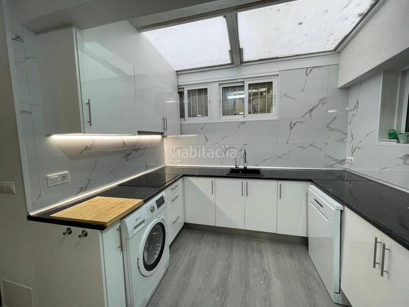 Foto a3f92854-f4db-43ec-bf1c-f736306266b5. Rez-de-chaussée dans calle dr bergez 57 dans Carolinas Altas Alicante