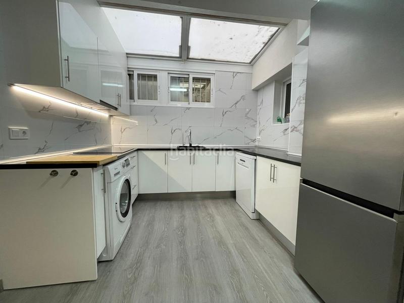 Foto b29bc46a-be60-40c9-a8db-b380b6469731. Rez-de-chaussée dans calle dr bergez 57 dans Carolinas Altas Alicante