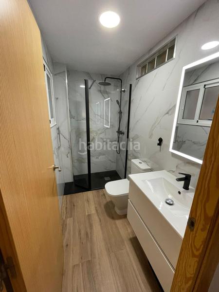 Foto d9bf7de0-cc40-422d-a11a-64fbff17b6b1. Rez-de-chaussée dans calle dr bergez 57 dans Carolinas Altas Alicante