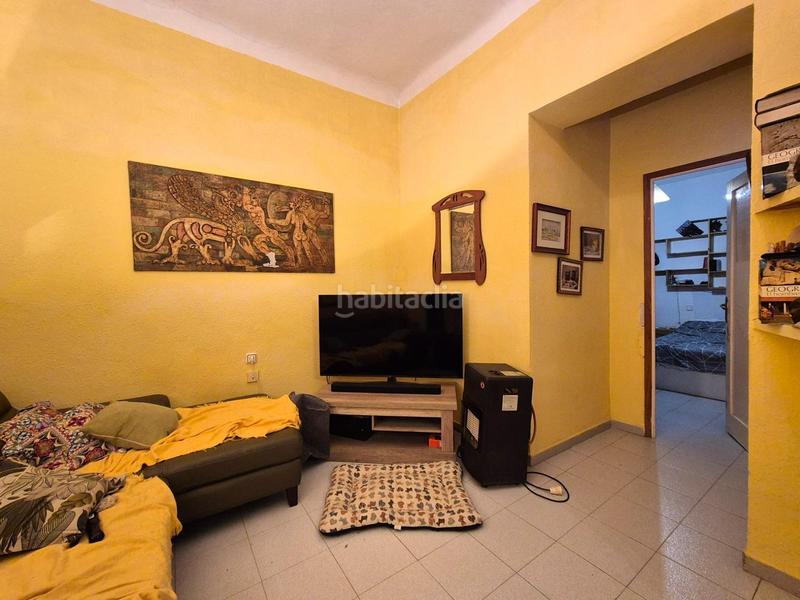 Foto 1eea1cee-2e4a-4c8a-84f1-d095f6aa47d7. Edificio gran oportunidad de inversión en el centro en Alicante