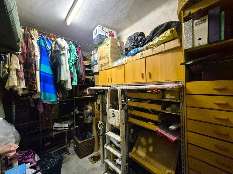 Foto bfe8f9f6-5b96-44f3-9587-c70a57afb129. Edificio gran oportunidad de inversión en el centro en Alicante