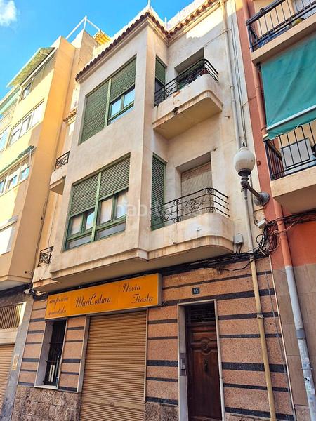 Foto f02b4345-d109-48f1-b867-eb02c2d7fc03. Edificio gran oportunidad de inversión en el centro en Alicante