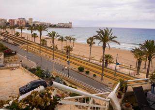 Piso  Calle sant sebastia 2. Piso en primera línea de playa muchavista, el campello