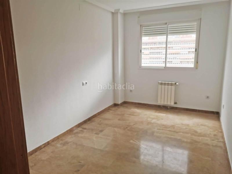 Foto 9692b4df-d4d2-4444-8784-ea61bef854d1. Location appartement avec chauffage parking piscine dans Alicante