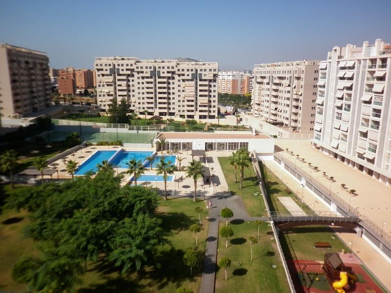 Foto 62879b68-f21b-4b29-aa79-aab4edf58281. Rent flat with heating parking pool in Playa de San Juan Alicante