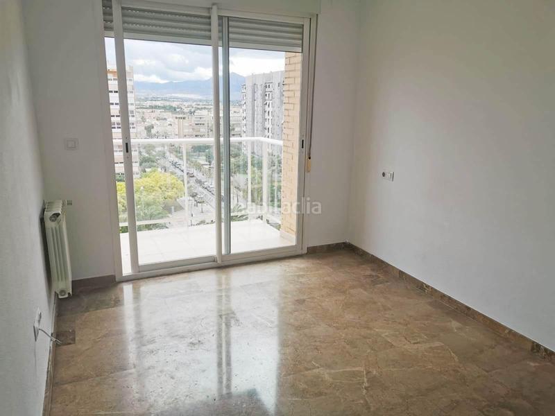 Foto 9b25210f-0613-42cd-be22-a3b48ce4a3f6. Rent flat with heating parking pool in Playa de San Juan Alicante