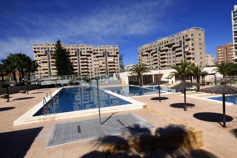 Foto b0ef1496-9127-4784-a7cd-b837cff6717e. Rent flat with heating parking pool in Playa de San Juan Alicante
