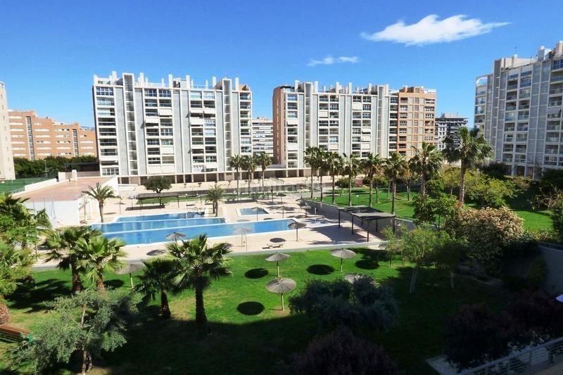 Foto c55786df-cd07-449b-85ac-472cbee5a267. Rent flat with heating parking pool in Playa de San Juan Alicante