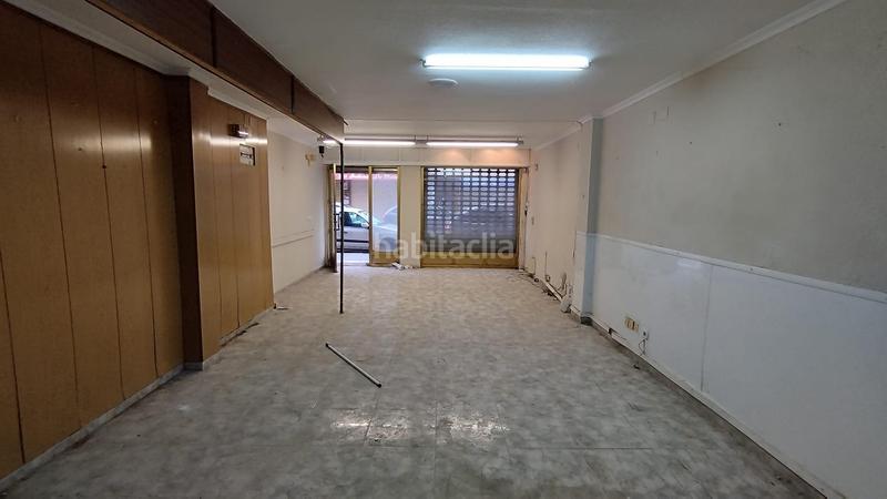 Foto a4ccf675-b2a4-4a75-9c26-e723e50a6f39. Alquiler local comercial amplio local comercial en alquiler en Carolinas Bajas, en Alicante