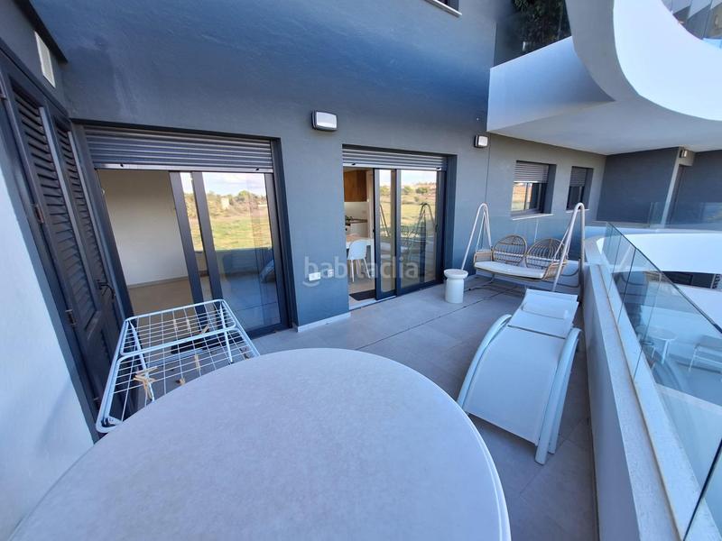 Foto 938df14f-e8d6-40a0-9ca2-426418fd5455. Lloguer apartament amb aparcament piscina a Punta Prima Torrevieja