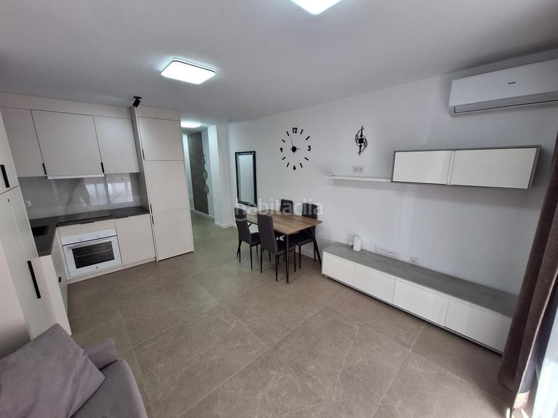 Foto 9425b747-9c1a-456a-86d7-40a3bf312a61. Miete appartement in Zona Playa del Cura Torrevieja