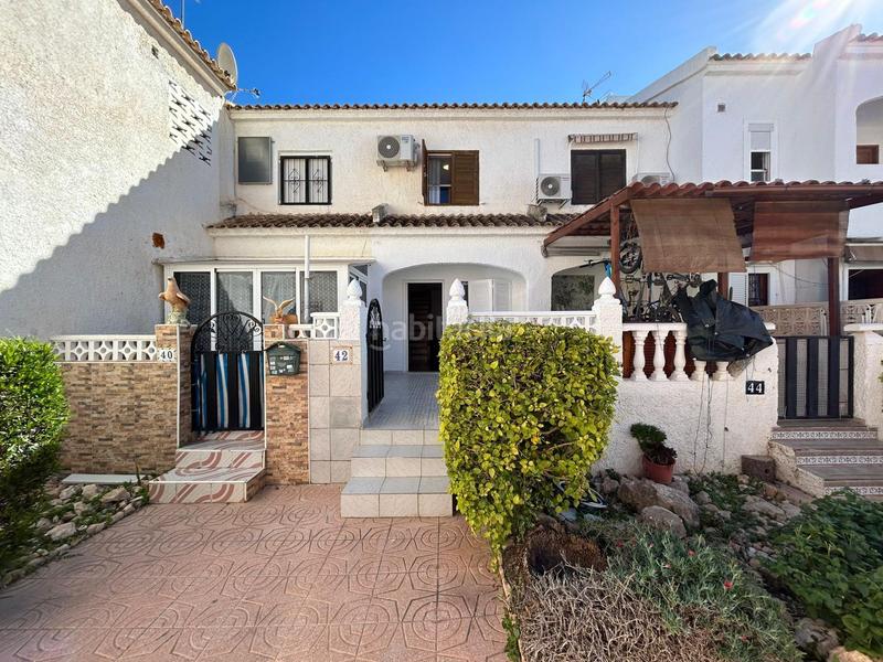 Foto fbe1b32d-15a5-4681-b789-5ec9f10f77d2. Casa con piscina in Zona Carrefour - Urbanizaciones Torrevieja