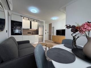 Appartement à Parque de las Naciones. Exclusivo apartamento con reforma a estrenar 2 dormitorios, 550