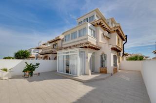 Casa a Lomas de Cabo Roig - Los Dolses. Dúplex reformado, soleado