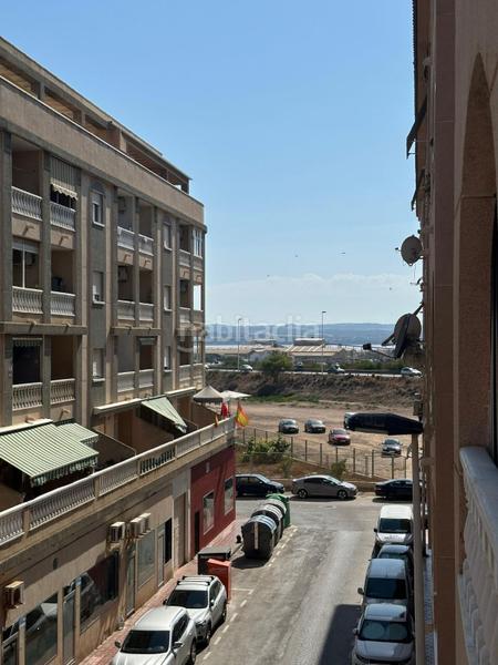 Foto fe1dec33-b507-4969-b22f-e0d6a5740da1. Apartament amb piscina a Parque de las Naciones Torrevieja