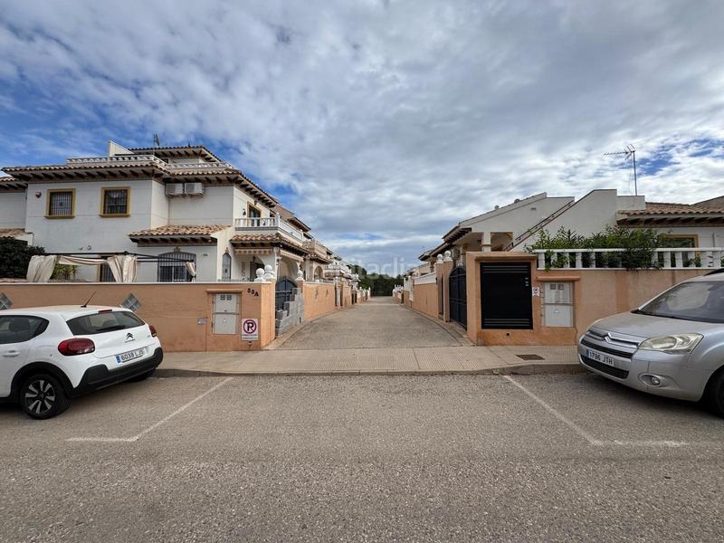 Foto 44fe8edf-8cf0-4269-9f96-76c98f94d31f. Casa a schiera con parcheggio piscina in Lomas de Cabo Roig - Los Dolses Orihuela