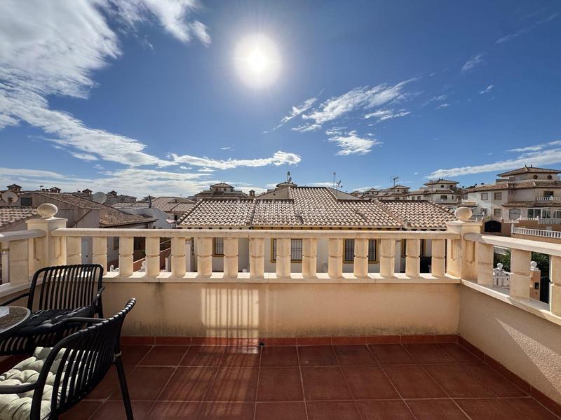 Foto 6696d9b7-8527-4a32-a626-3ad33e63455f. Casa a schiera con parcheggio piscina in Lomas de Cabo Roig - Los Dolses Orihuela