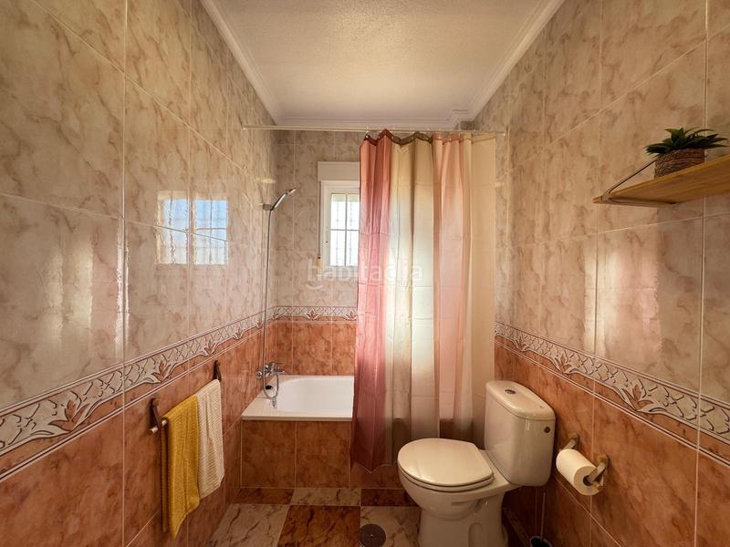 Foto 82b3b69b-32e3-4707-a576-a654c8e7a6ee. Casa a schiera con parcheggio piscina in Lomas de Cabo Roig - Los Dolses Orihuela