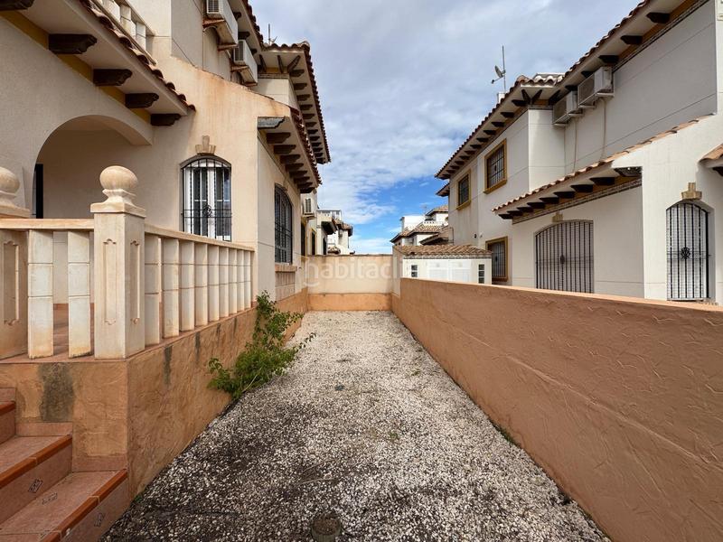 Foto b9c50349-88f8-4c96-a483-eb9bd3b2b337. Casa a schiera con parcheggio piscina in Lomas de Cabo Roig - Los Dolses Orihuela