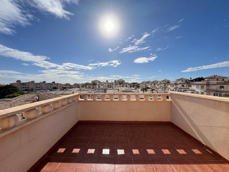 Foto dfb46165-068f-40c4-8b4c-03be2d6bfc22. Casa a schiera con parcheggio piscina in Lomas de Cabo Roig - Los Dolses Orihuela