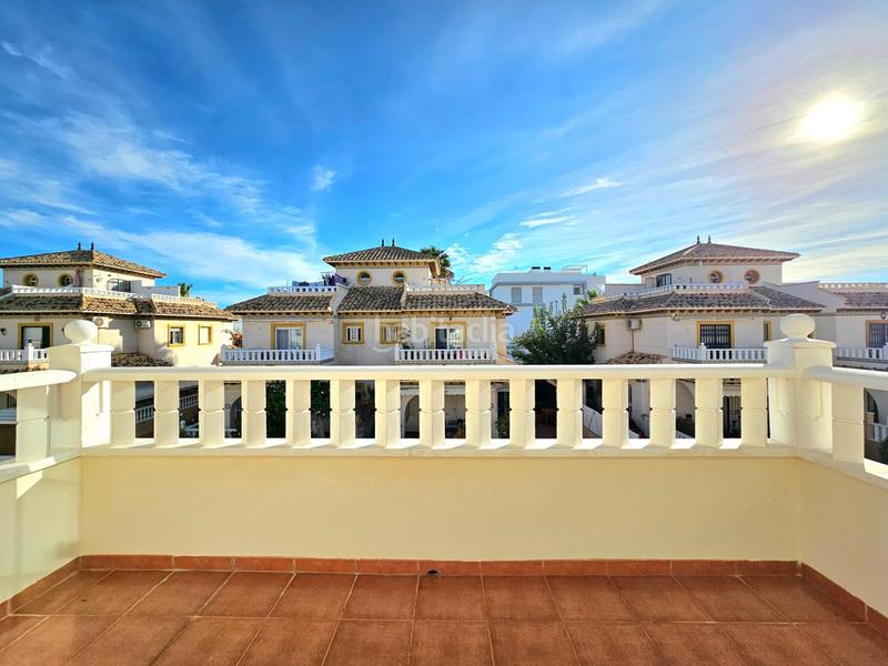 Foto 829b1778-640e-4739-92c7-4d04d6574125. Casa adossada amb aparcament piscina a Lomas de Cabo Roig - Los Dolses Orihuela