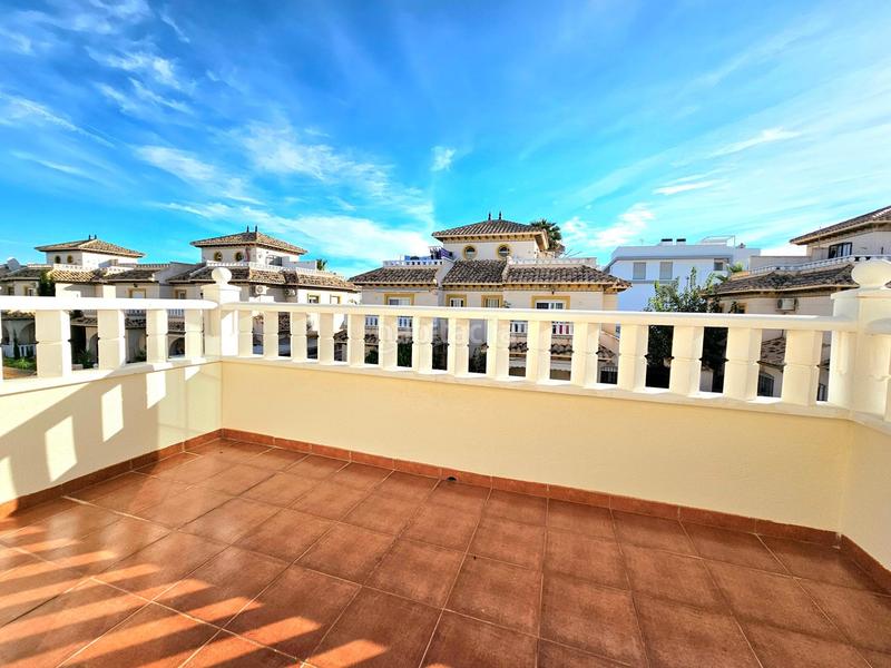 Foto c9303b6d-63ce-4c7e-9863-347be0276f1e. Casa adossada amb aparcament piscina a Lomas de Cabo Roig - Los Dolses Orihuela