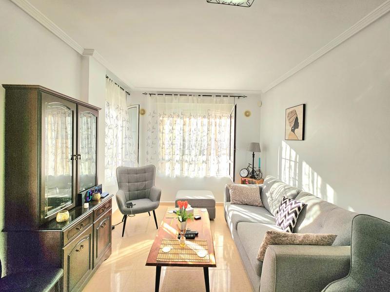 Foto dd6038a8-a01e-452c-b1ca-3885bc7fd5e2. Casa adossada amb aparcament piscina a Lomas de Cabo Roig - Los Dolses Orihuela