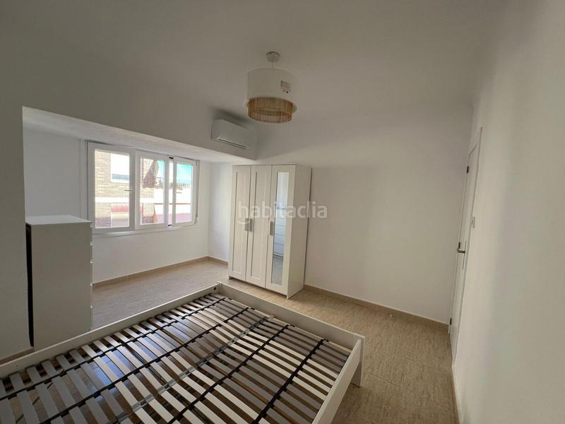 Foto 04d6836a-1a38-433a-ba81-a4aaa31d9916. Alquiler apartamento piso reformado en centro de larga duración en Alicante