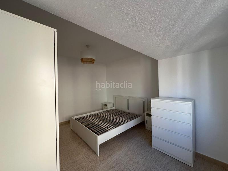 Foto 2330ada4-4208-4313-b067-a3dc8b823383. Alquiler apartamento piso reformado en centro de larga duración en Alicante