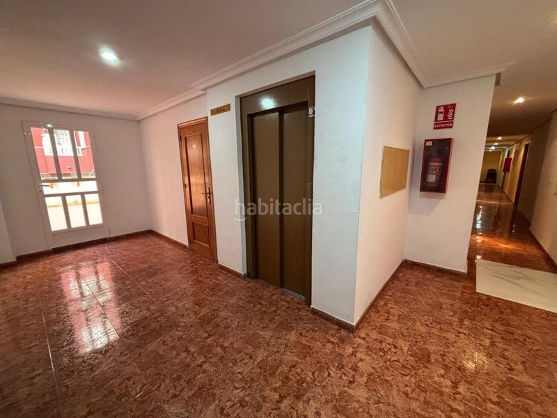 Foto 89b6ff76-736a-410e-94e8-3855cb6a08e4. Appartement dans Avenida Habaneras - Curva de Palangre Torrevieja