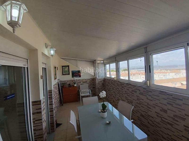 Foto 19f2633d-cfca-4242-bace-5fe2837e1515. Àtic amb aparcament piscina a El Acequión Torrevieja