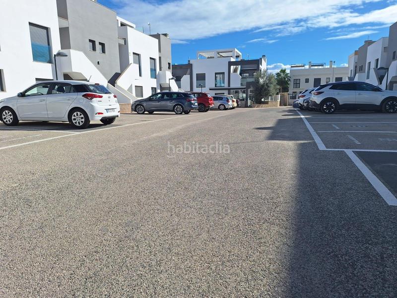 Foto a09e5857-b402-4ef7-a608-86c60645df98. Casa amb aparcament piscina a La Zenia Orihuela