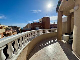 Attique à Zona Playa de los Locos. Ático de 1 habitación con espectacular terraza a 450m de la play