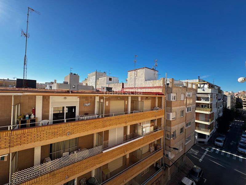 Foto 0fc603d8-b88d-4e28-b766-a79b9323b85c. Àtic amb calefacció a Zona Playa del Cura Torrevieja