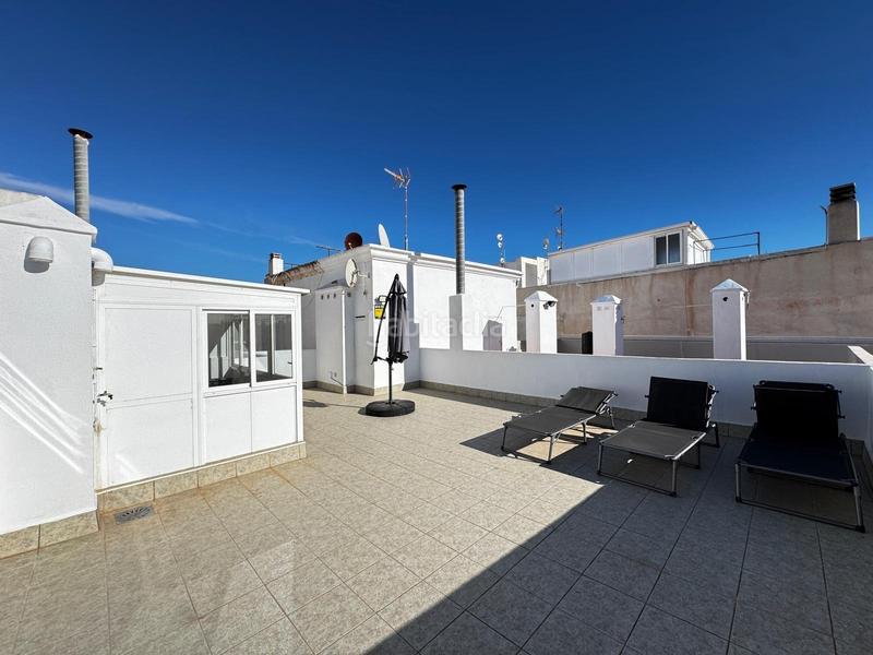 Foto 3d93bd7a-24ad-4418-96e3-37d42b492a4e. Àtic amb calefacció a Zona Playa del Cura Torrevieja