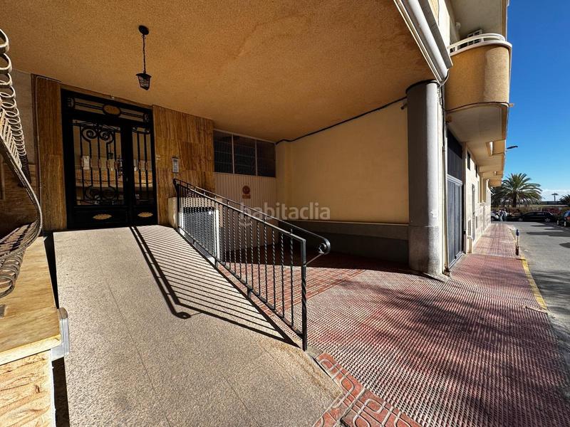 Foto 5821c9c2-ac84-408c-a3a5-c8eac2663ee1. Àtic amb calefacció a Zona Playa del Cura Torrevieja