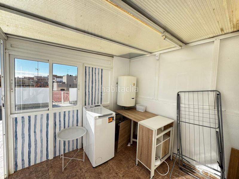 Foto a523e48a-6886-4af1-b1aa-63ec4f3f237c. Àtic amb calefacció a Zona Playa del Cura Torrevieja